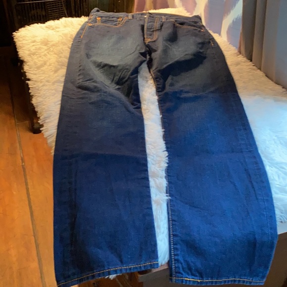 Levi’s 501 Button Fly Jeans - Picture 5 of 8